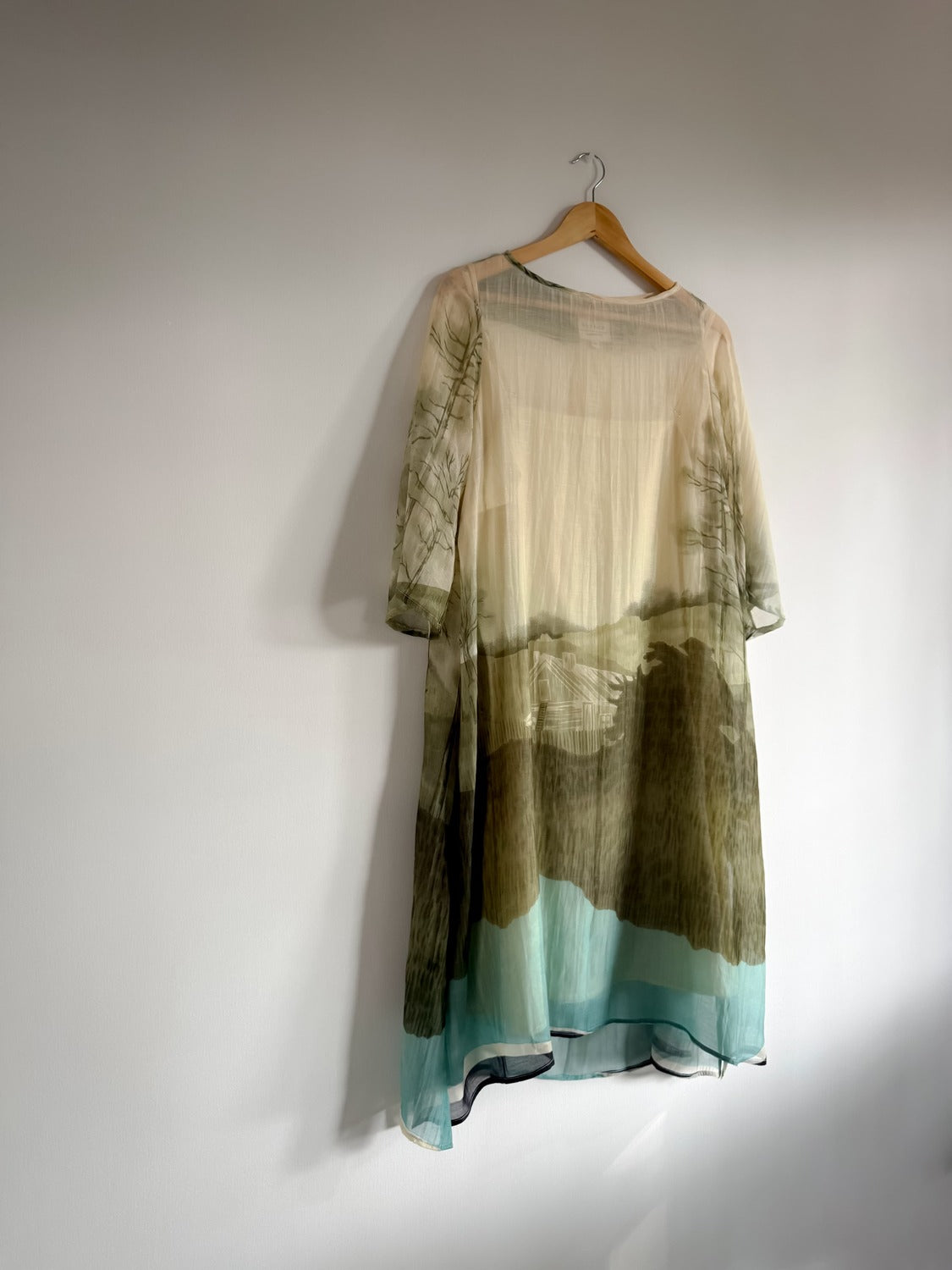 Hill top dress