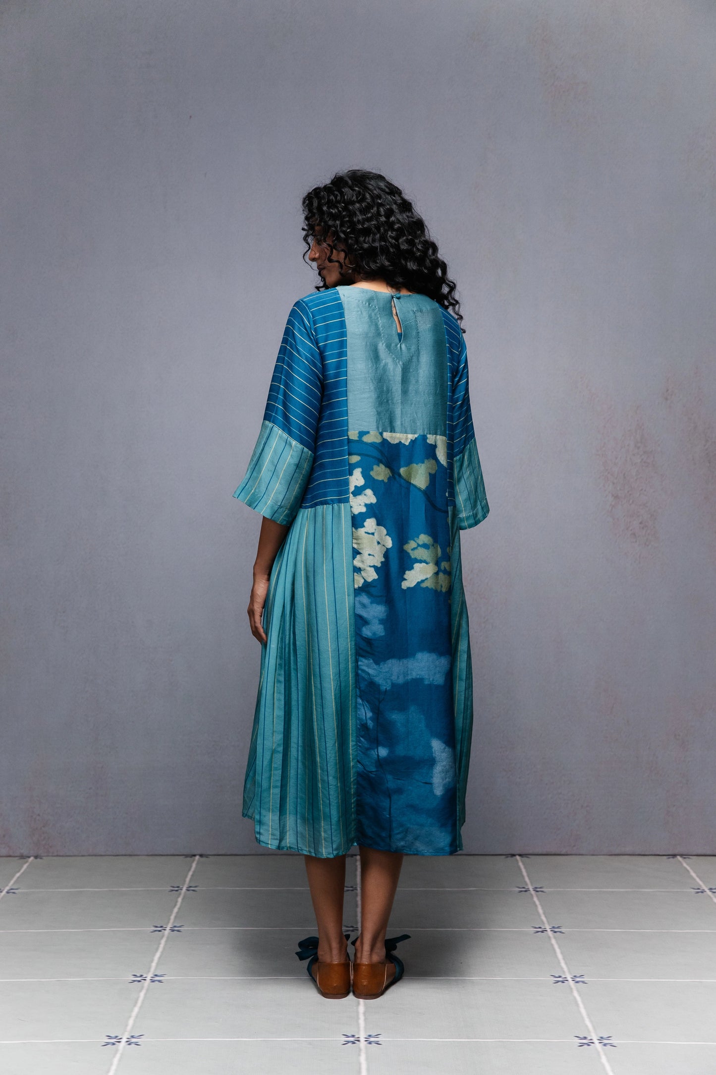 Sia dress in blue