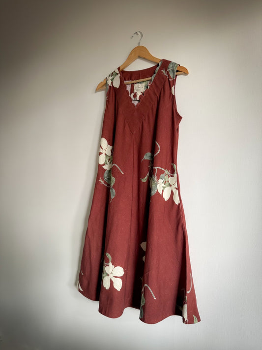 Scallop dress rust