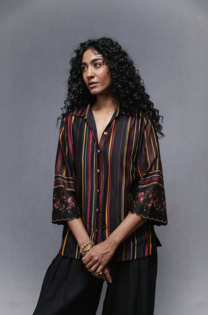 Raha shirt in black stripes