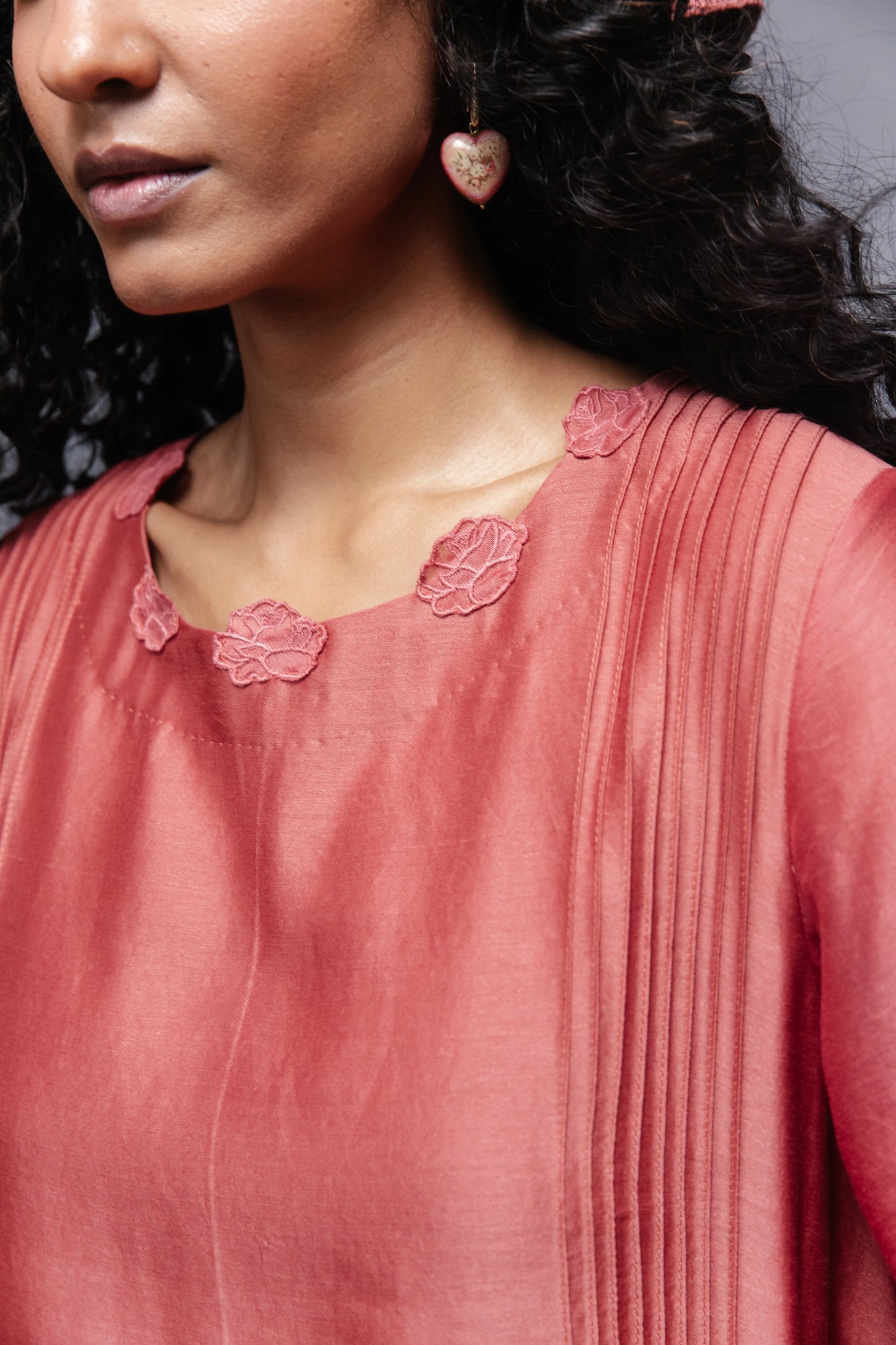 Vine dress in peach