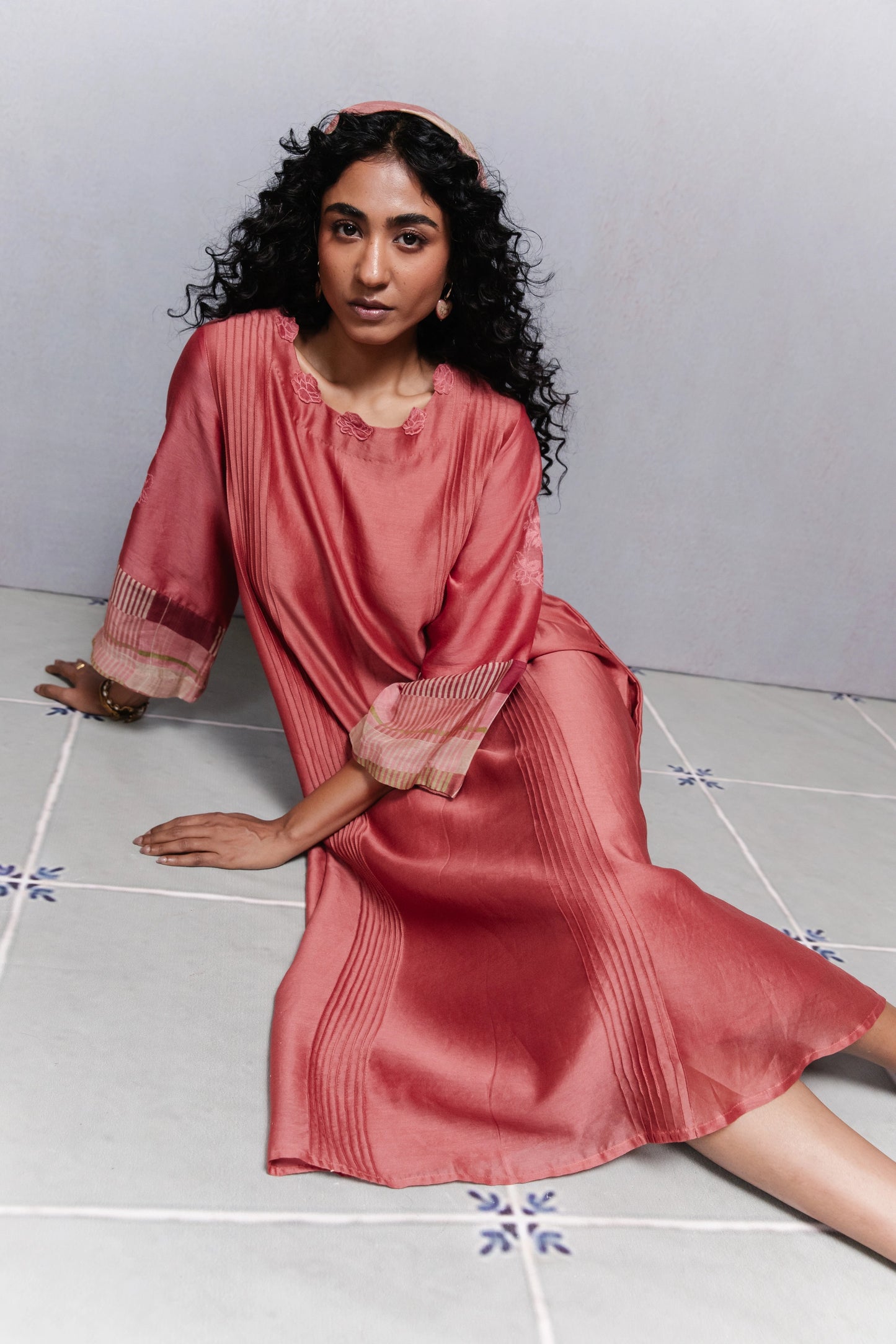 Vine dress in peach