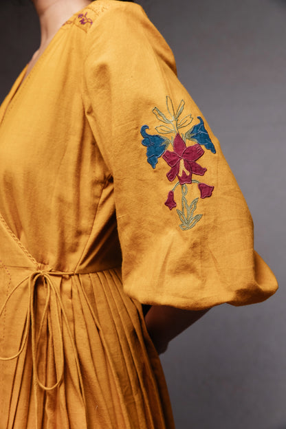Jama dress in mustard