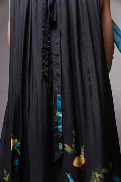 Malaiya dress in black