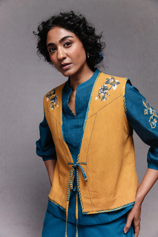 Tie up vest mustard